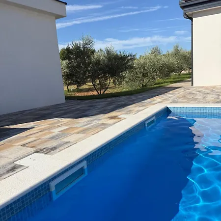 Brkic Estate Vila