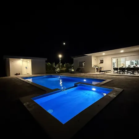 Brkic Estate Vila Kosor