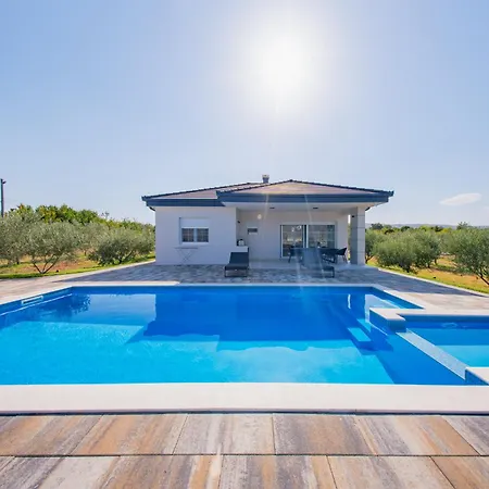 Brkic Estate Willa *
